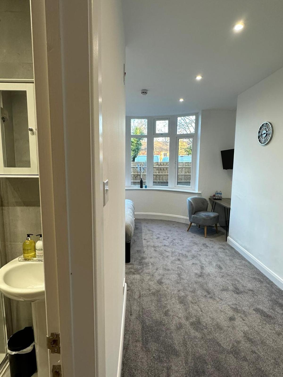 Alban Suites St Albans Ngoại thất bức ảnh